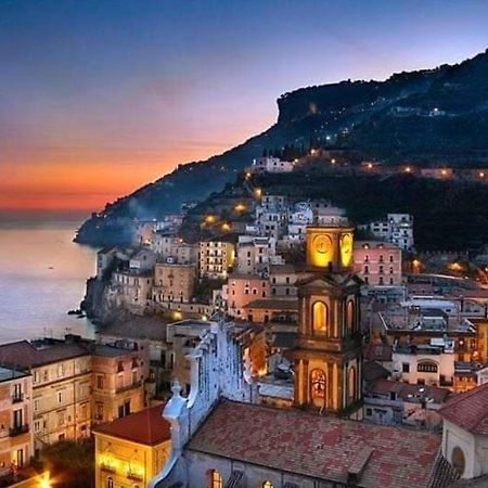 Amalfi Coast Palace In Minori Lägenhet Exteriör bild